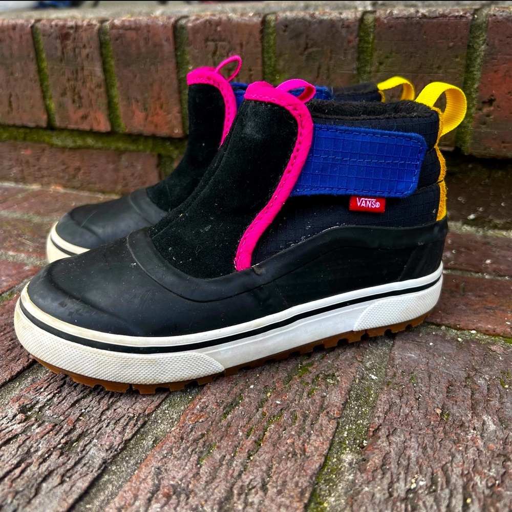 Vans youth Slip-On Hi Terrain MTE-1 Shoe Toddler Size 10